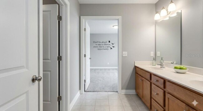 Building Photo - 14084 Bridgewater Crossings Blvd