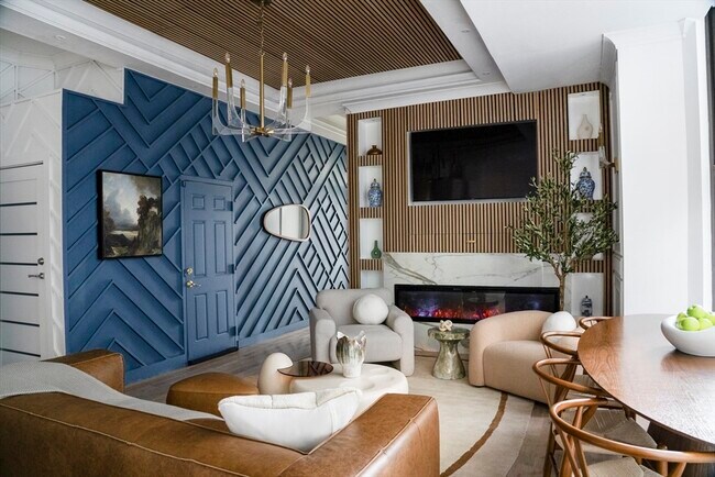 Building Photo - 132 Boylston St