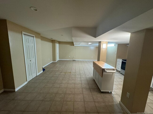 Building Photo - 59 Gilbert Ln