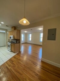 Building Photo - Bedford Apartments