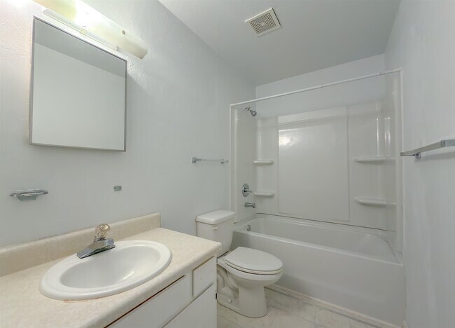 Building Photo - 2254 Tuscavilla Rd