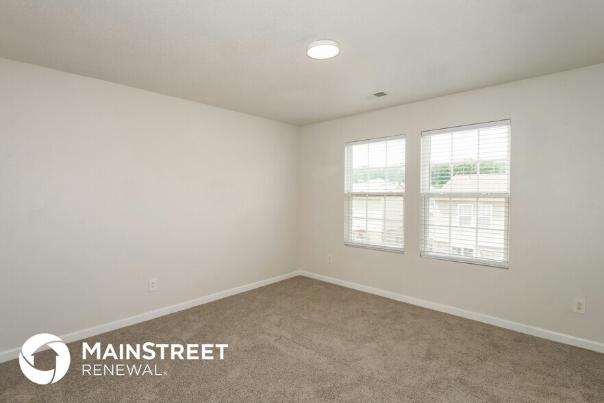 Building Photo - 4631 Tulip Creek Dr