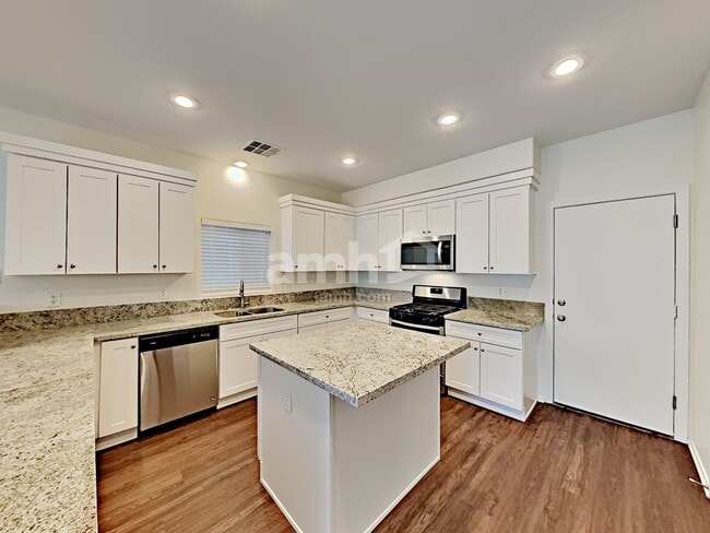 Building Photo - 10377 Calypso Cave St