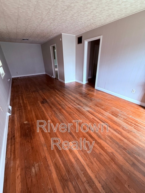 Building Photo - 4406 Ferndale Rd