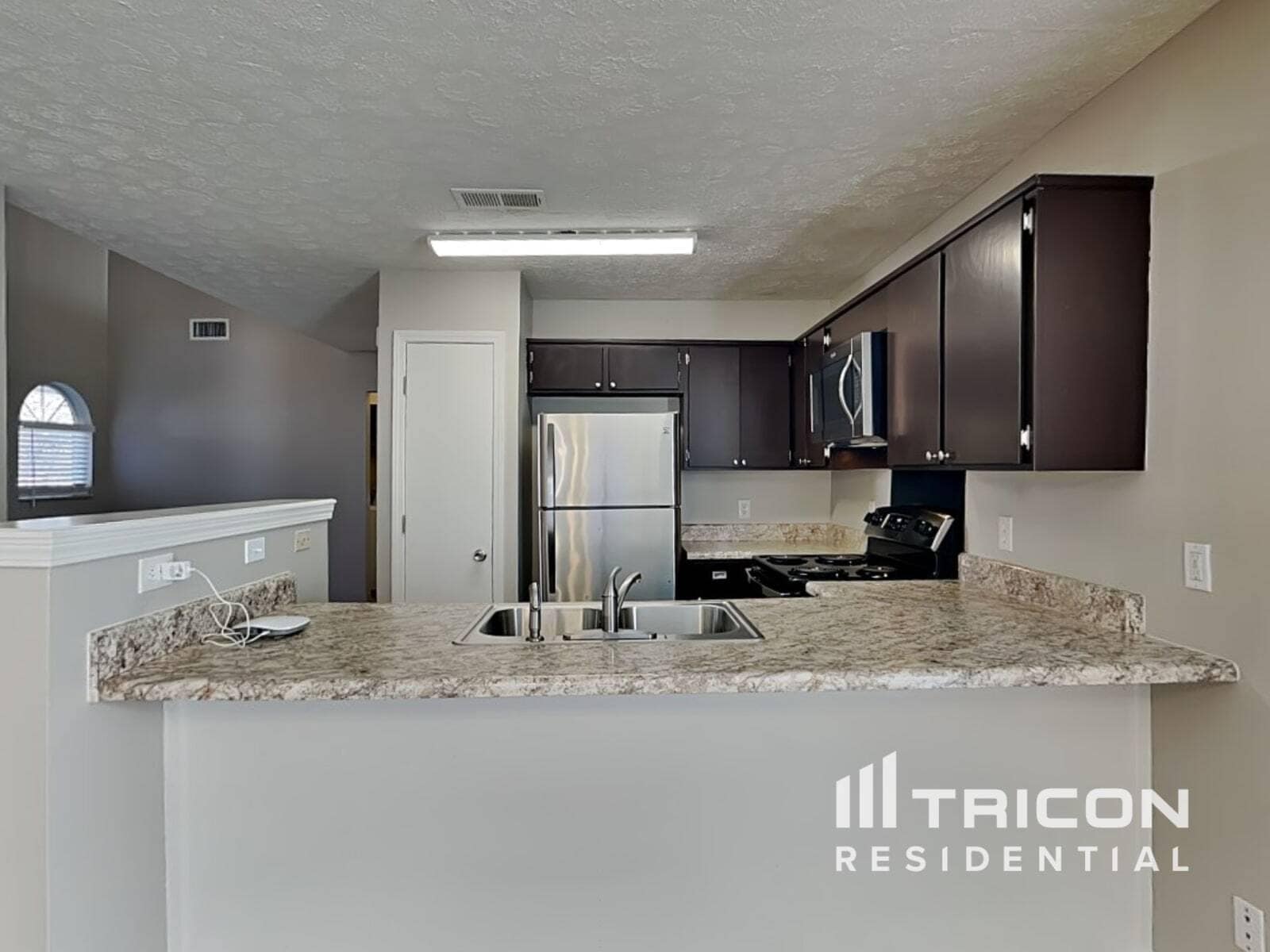 Building Photo - 102 Yocum Dr
