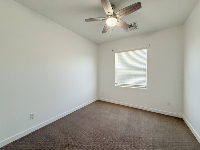 Building Photo - 3811 S 64th Dr