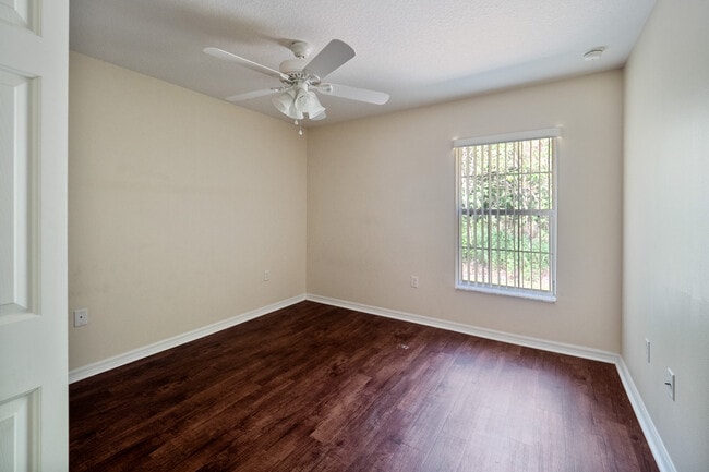 Building Photo - 511 Paulling Dr
