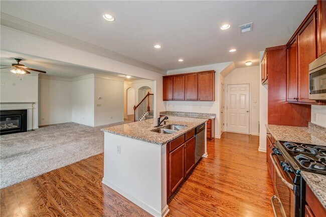 Building Photo - 129 Stonewood Creek Ct