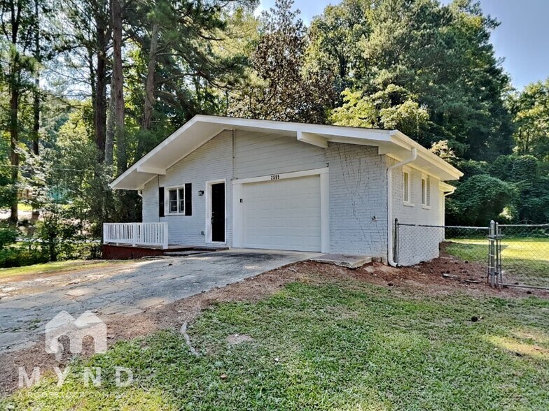 Primary Photo - 2585 Westchester Dr