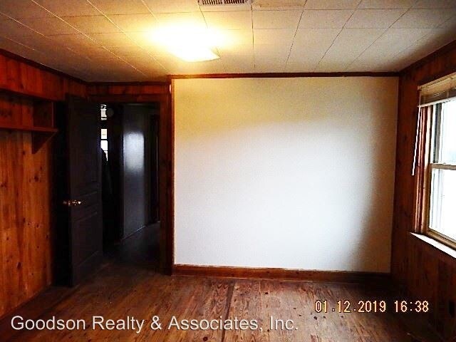 Building Photo - 3 br, 1.5 bath House - 2785 Catsquare Road