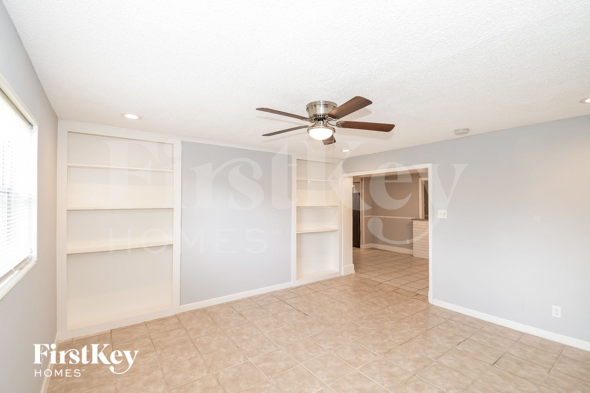 Building Photo - 451 Gano Ct