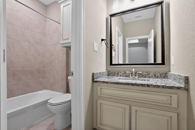 Building Photo - 104 Cartwheel Bend