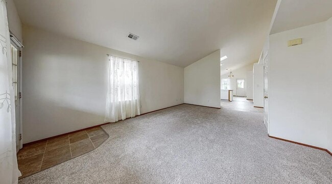Building Photo - 2093 Tina Ct