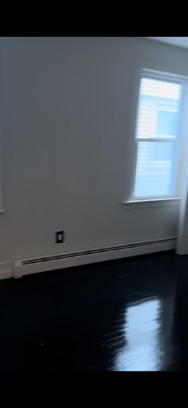 2nd back bedroom - 889 S 20th St