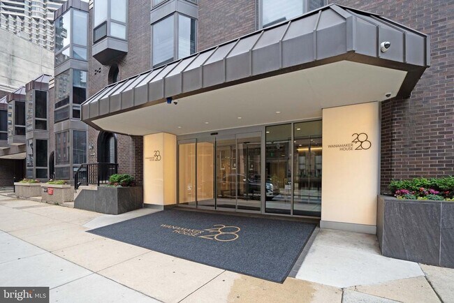 Building Photo - 2031 Chancellor St
