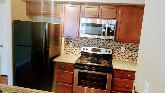 Primary Photo - 555 E Silverado Ranch Blvd