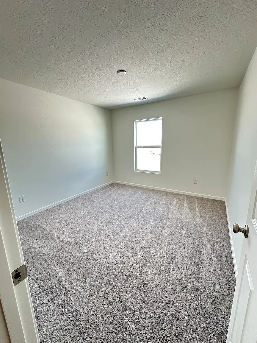 Building Photo - 2075 Barleybrook St