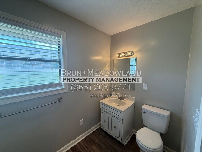 Building Photo - 3615 Wrights Ferry Rd
