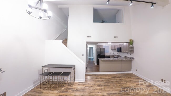 Building Photo - 100 Willow Run Dr