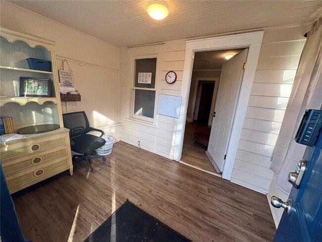 Building Photo - 1145 16th Ave S