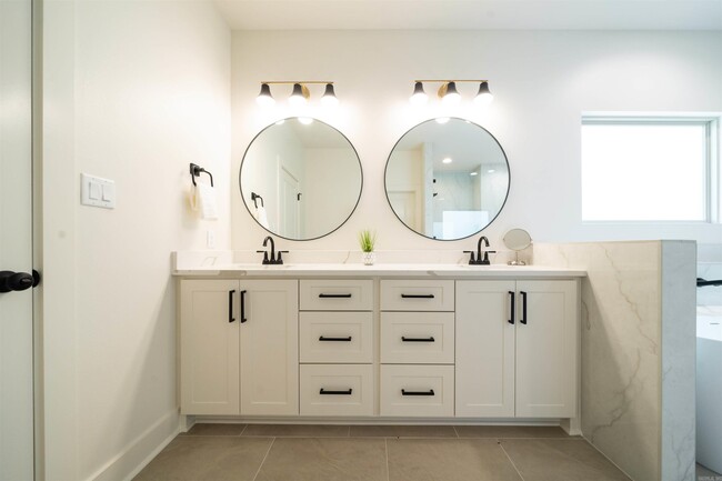 Building Photo - 15112 Matterhorn Lp