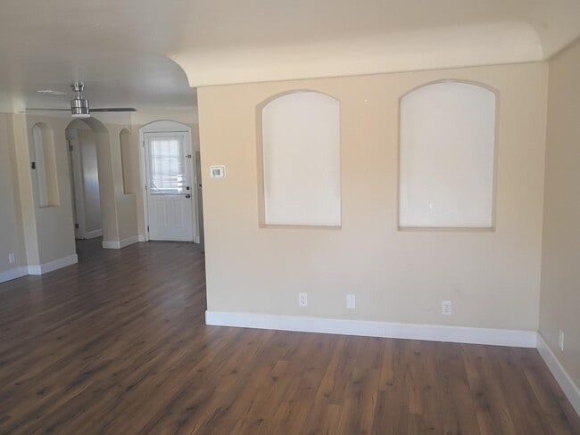 Building Photo - 9775 New Ave