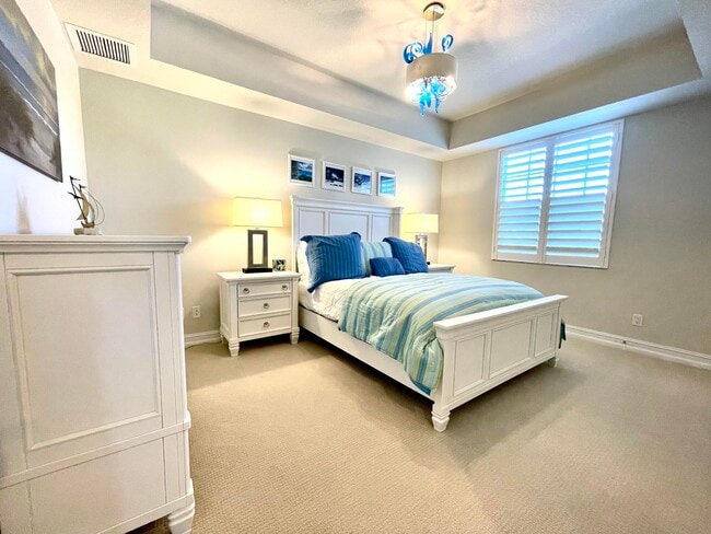 Building Photo - 431 Bay Colony Dr N