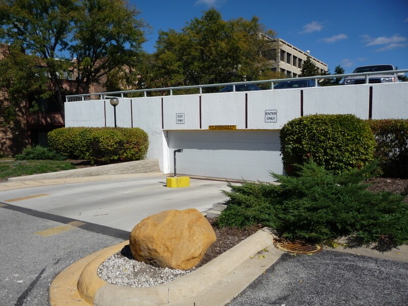 Building Photo - 1806 Hemlock Pl