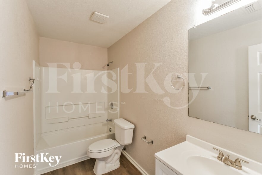 Building Photo - 7711 Caballo Canyon