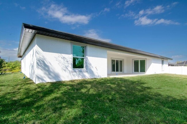 Building Photo - 10654 Washington Rd