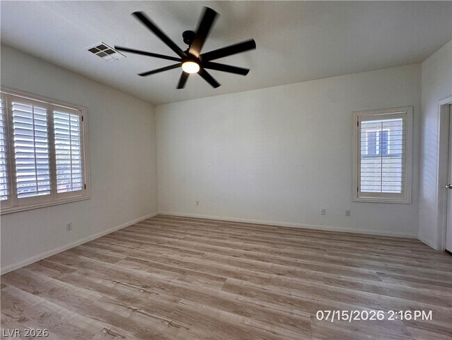 Building Photo - 10921 Calcedonian St