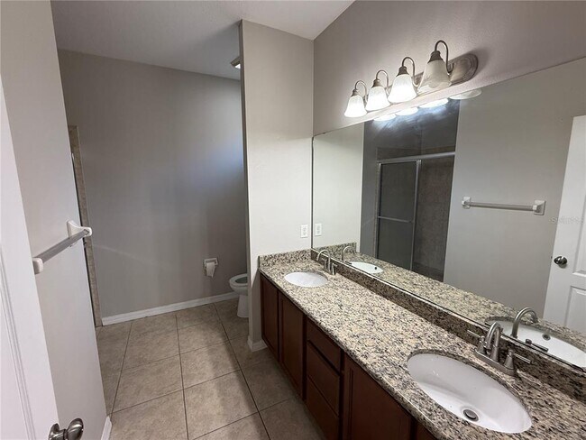 Building Photo - 5612 Aral Dr