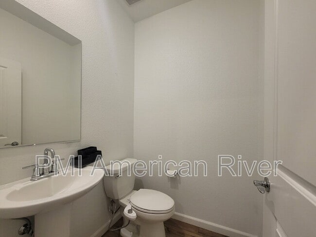 Building Photo - 4033 Haflinger Wy