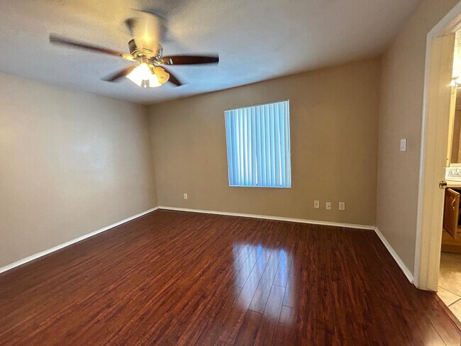 Building Photo - 4219 W Calavar Rd