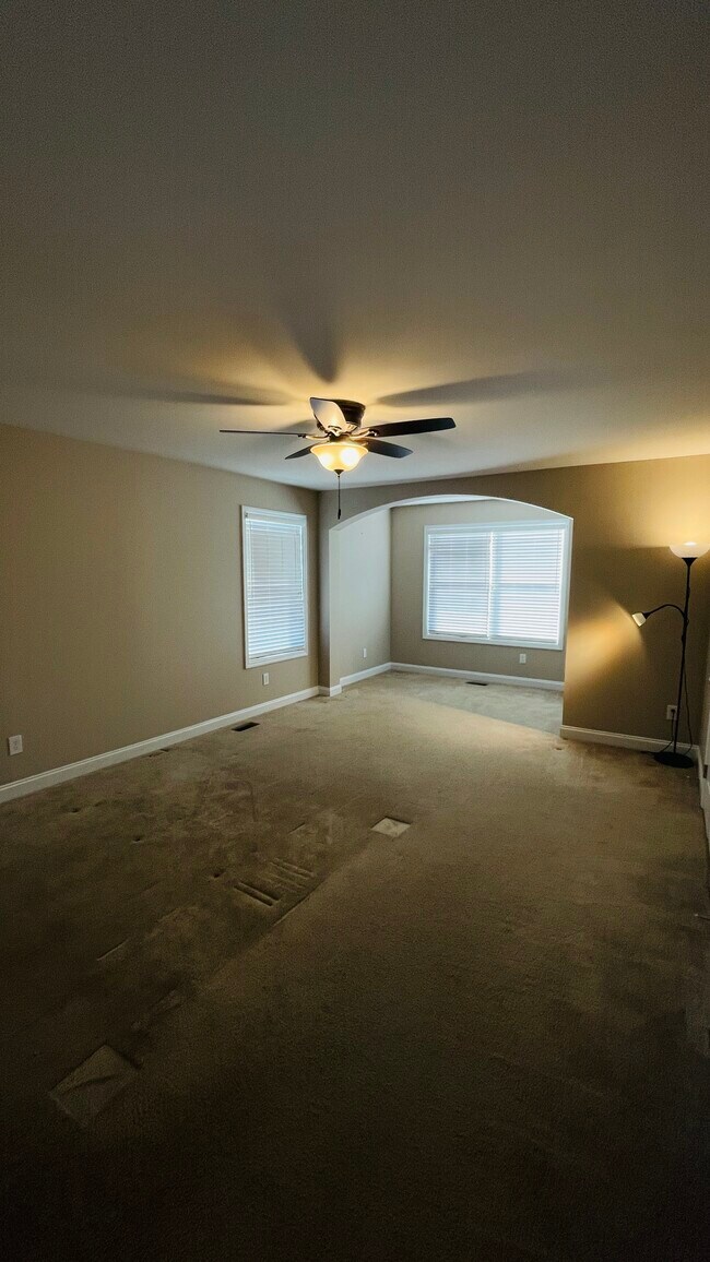 Building Photo - 16300 Brookfield View Ct