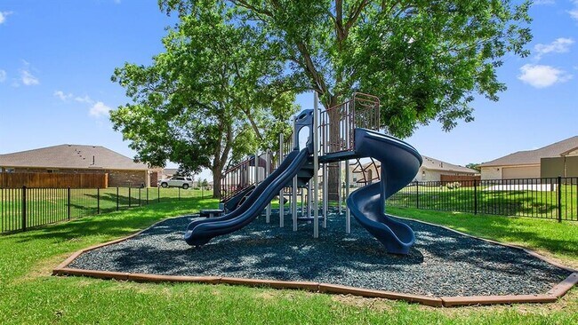 Building Photo - 106 Crooked Trail