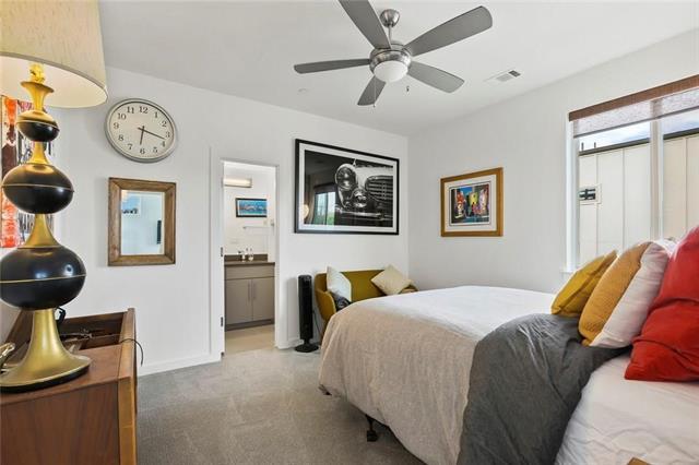 Building Photo - 1911 Summit Ave