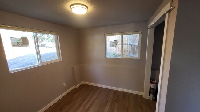 Building Photo - 2459 NE Burks Ct