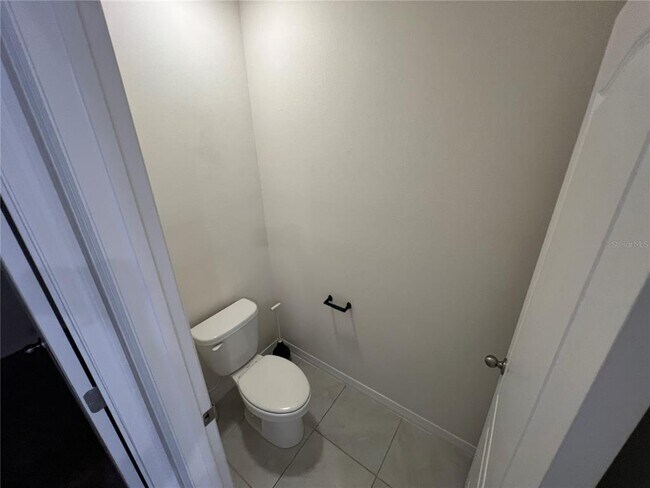 Building Photo - 1143 Cambridge Dr