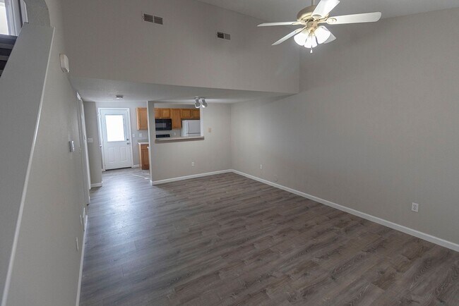 Building Photo - 5305-5307 Currituck Ln