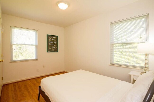 Building Photo - 1538 Beech Valley Way NE