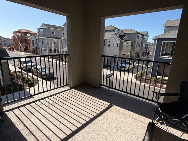 Building Photo - 1125 Bellawood Dr