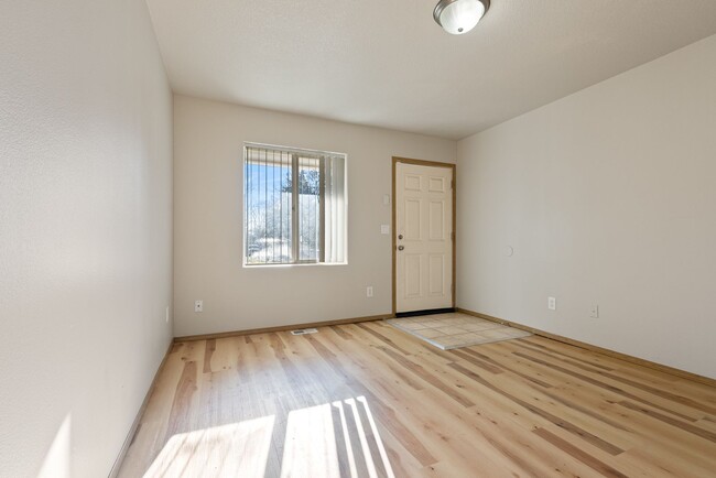 Building Photo - Spacious 4-Bedroom Home in SE Portland!