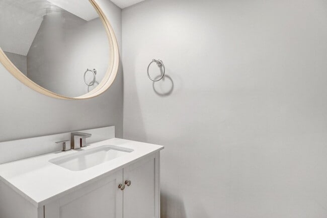 Building Photo - RENOVATED 2 BR | 2 BA Townhome in Goldsboro *less than 2 miles from SJAFB*