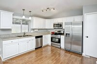 Building Photo - 2518 Hilltop Rd