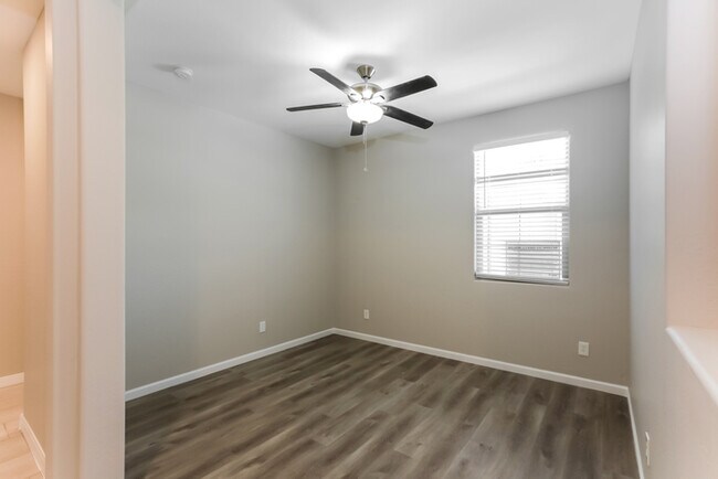 Building Photo - 6851 E Posada Cir