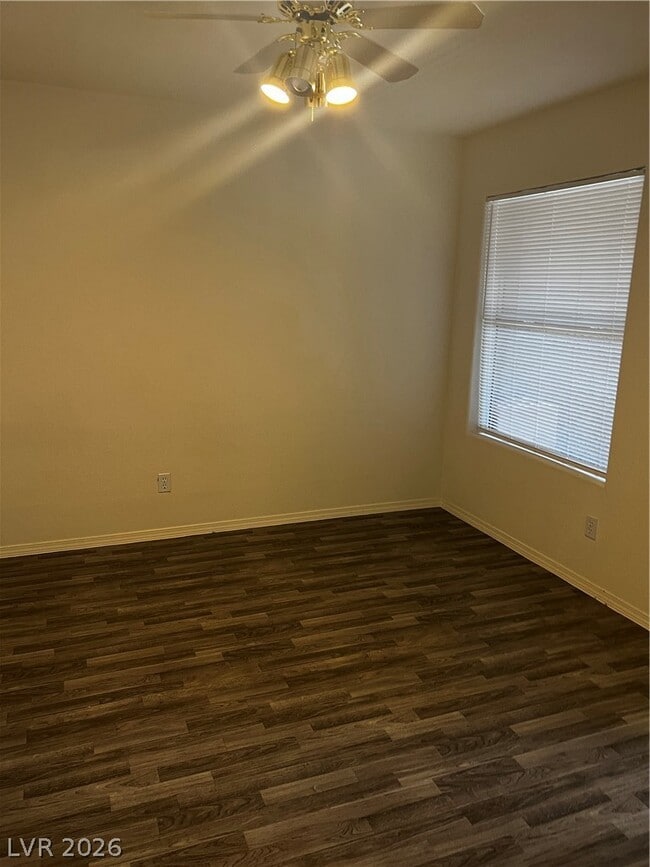 Building Photo - 701 Capri Dr