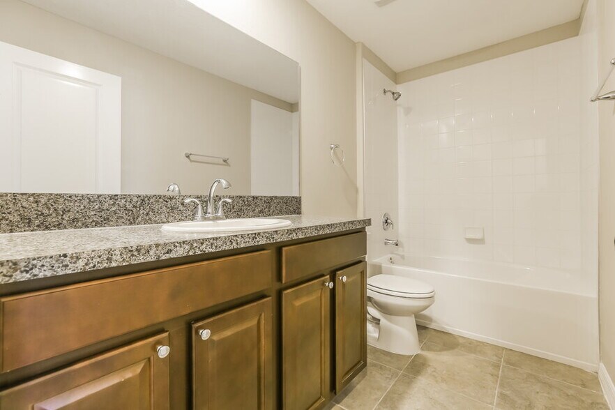 Building Photo - 10418 Carloway Hills Dr