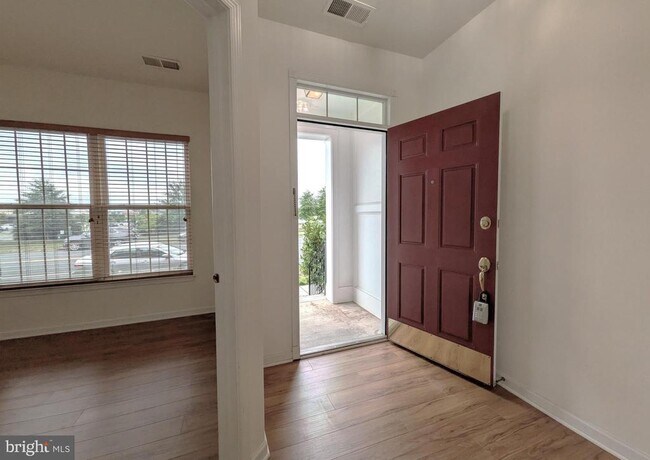 Building Photo - 25015 Riding Center Dr
