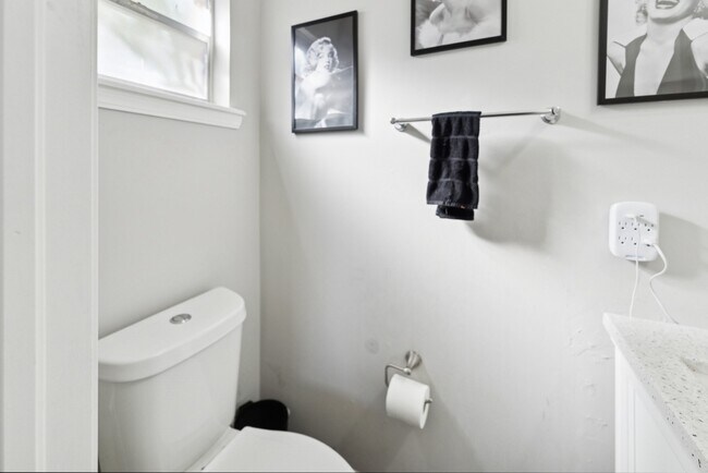 Building Photo - 330 S 164th E Pl